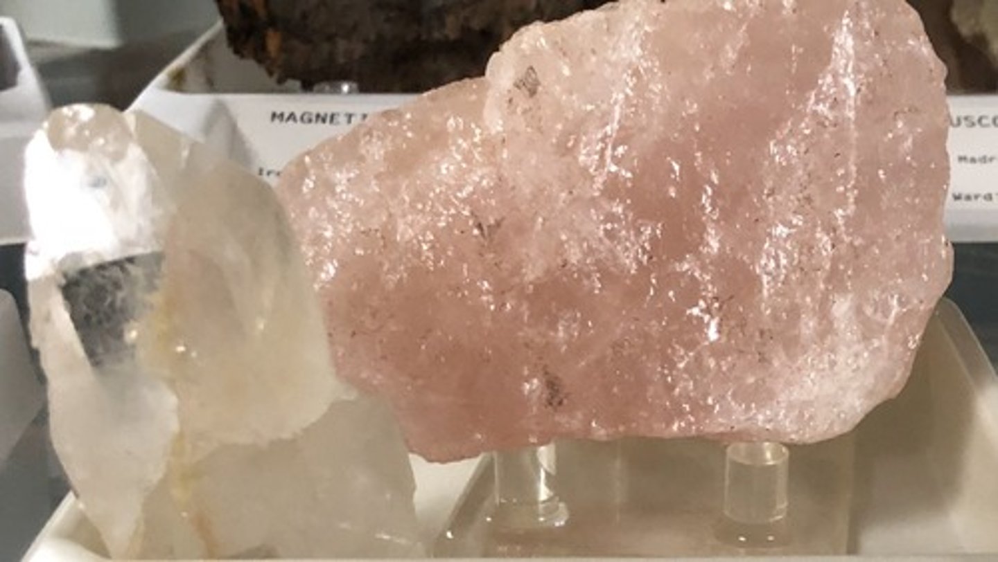 <p>quartz</p>