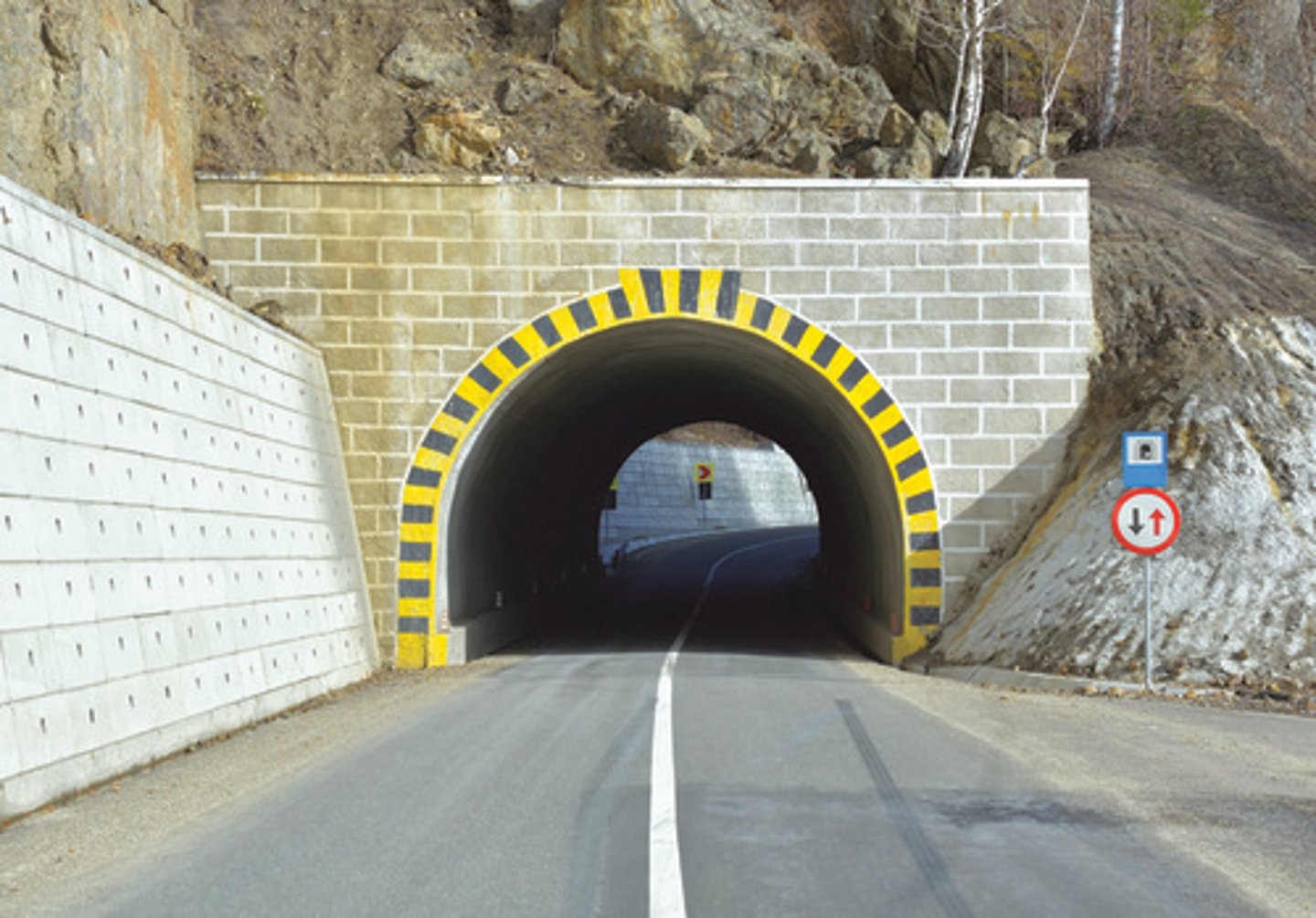 <p>tunnel</p>