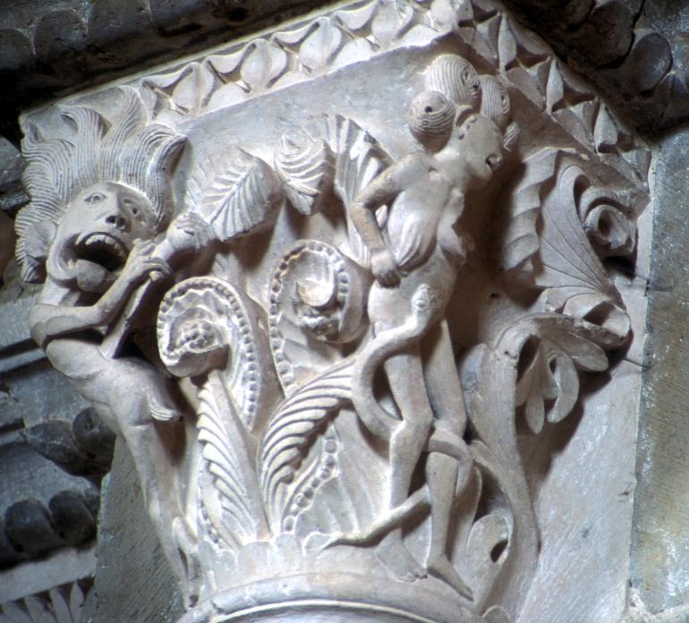 <p>What is shown on this capital? </p>