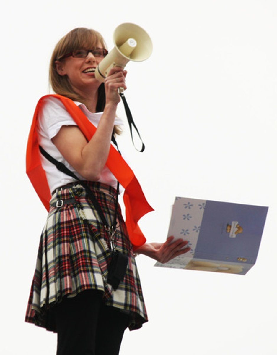 <p>To spread or disperse something, especially information, widely.</p>