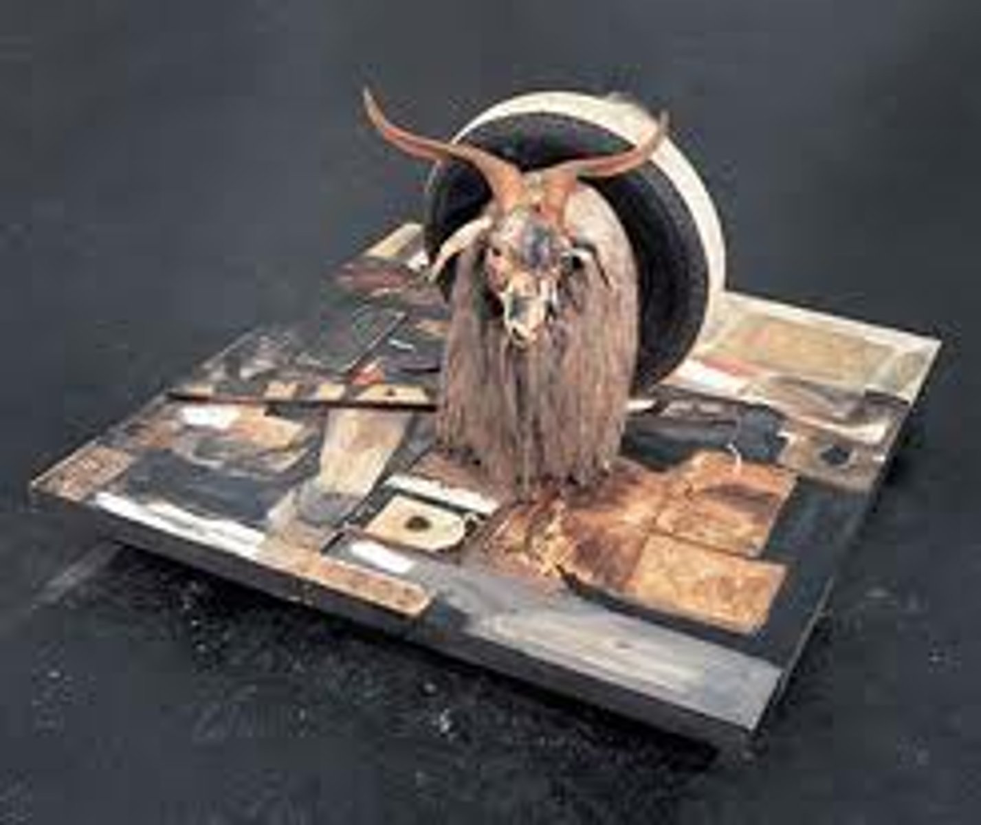 <p>Robert Rauschenberg ; néo-dadaïsme, assemblage incongru</p>