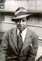 <p>leading poet of the Harlem Renaissance; wrote &quot;Dreams&quot;, &quot;I, Too&quot;, and &quot;Let America Be America Again&quot;</p>