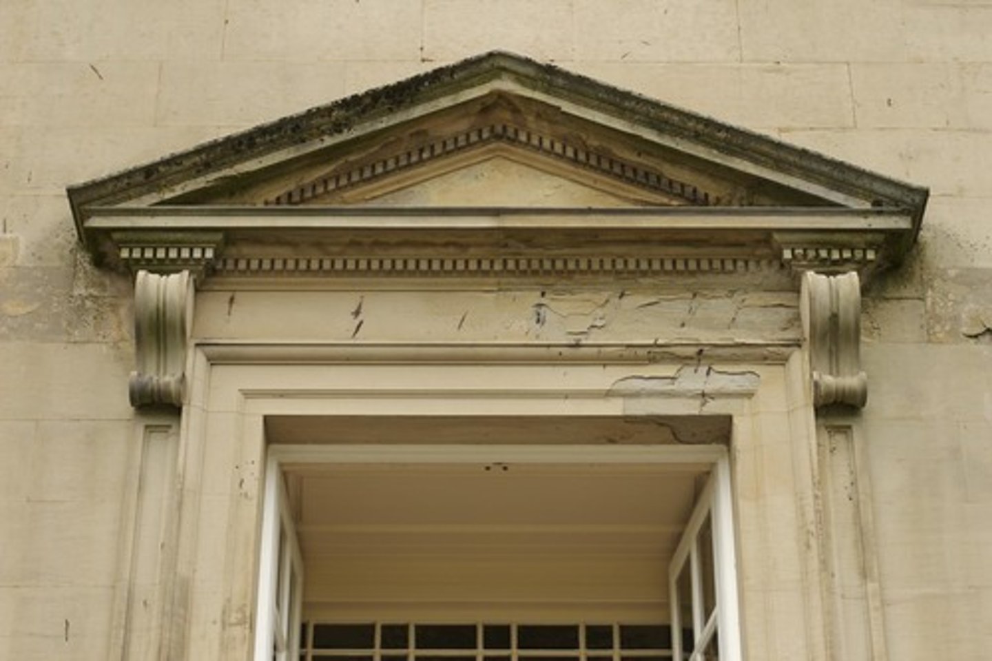 <p>Triangular shape at the end of a building, formed by the ends of the sloping roof above the colonnade</p>