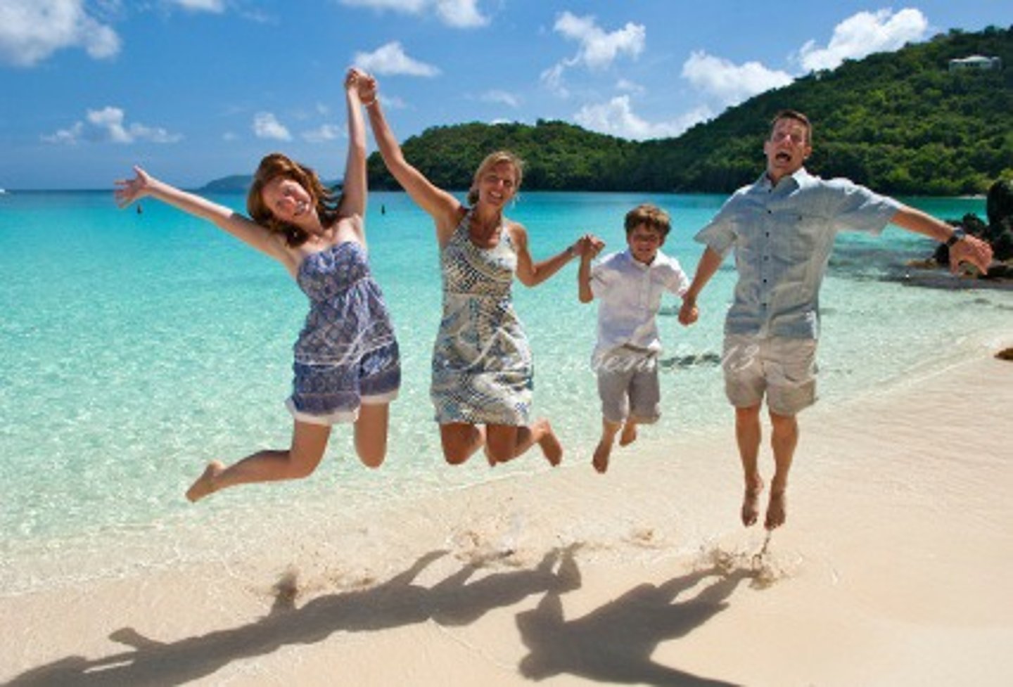 <p>In summer I'm always cheerful.</p>