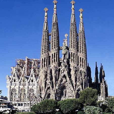 <p>Has three facades: Nativity Facade Passion Facade Glory Facade</p><p>Architect: Antoni Gaudi Style: Art Nouveau</p>