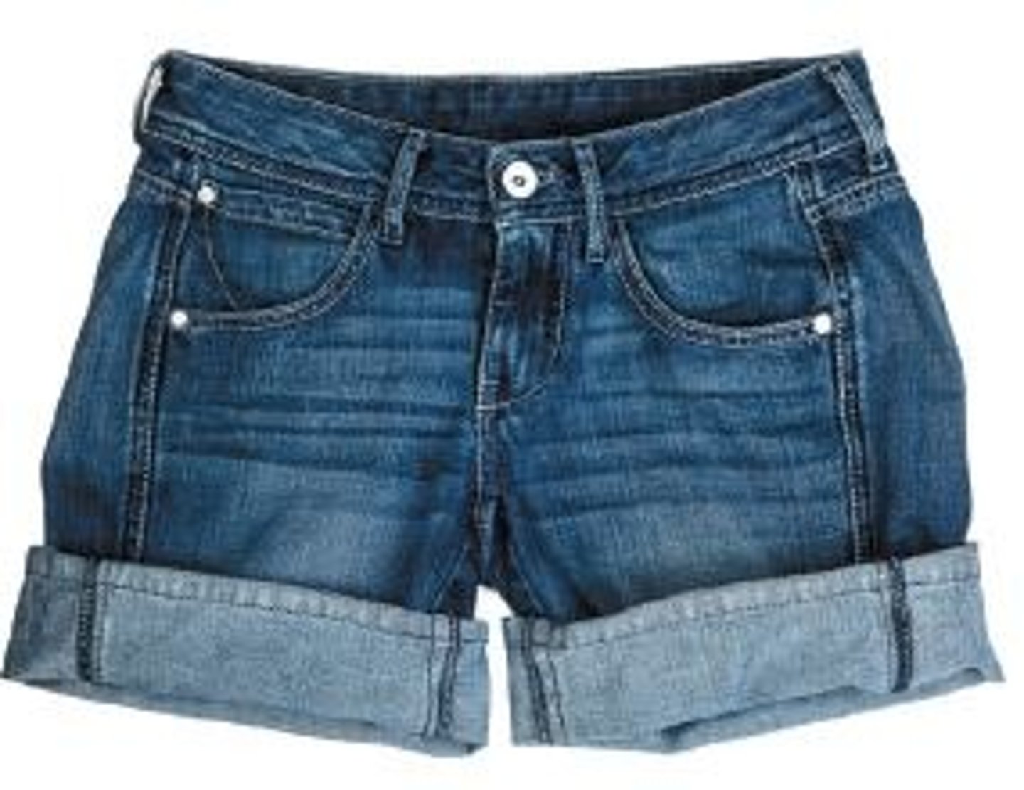 <p>short pants</p>