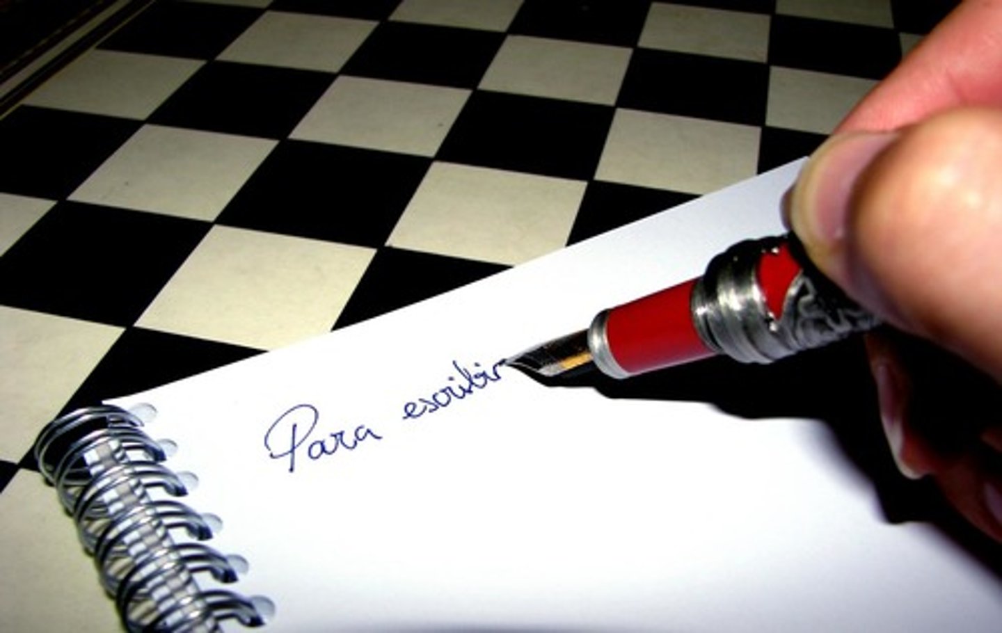 <p>to write</p>