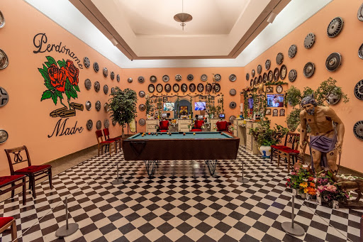 <p>No Crying in the Barbershop - 1994</p>