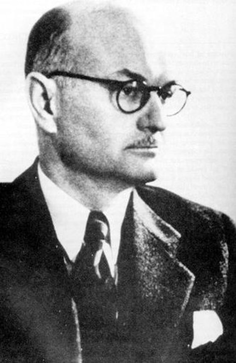 <p>behaviorist</p><p>- founded purposive behaviorism</p>