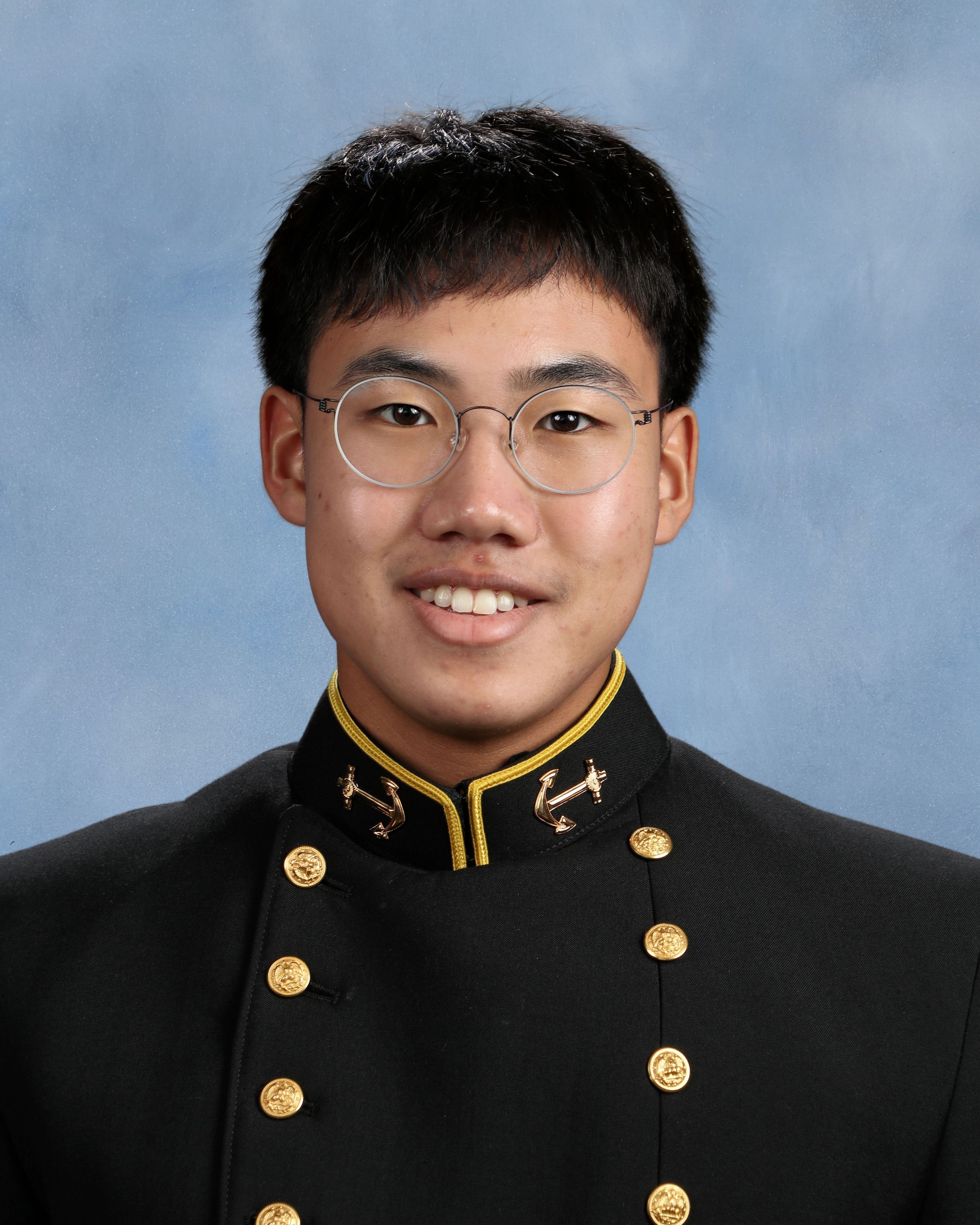 <p>Aaron Thirinthong</p>