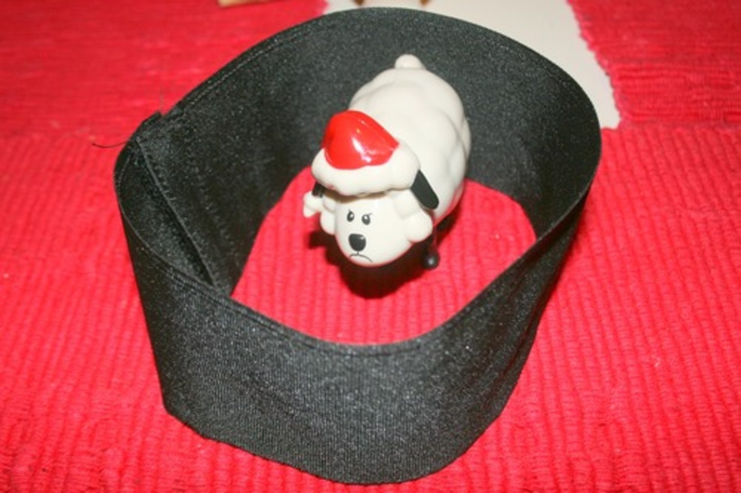 <p>to include or cover a wide range of things</p>