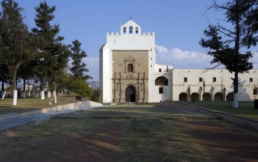 <p>Image+ Image description (Importance to architecture)</p>