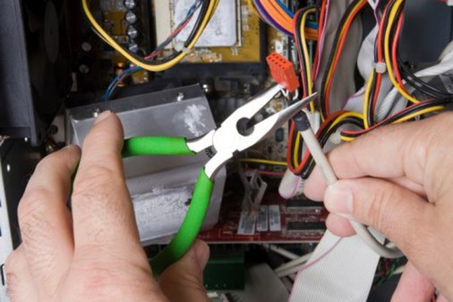 <p>electrician</p>
