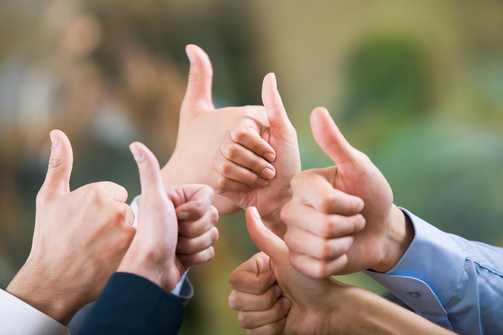 <p>Être d’accord avec/Partager l’avis de</p>