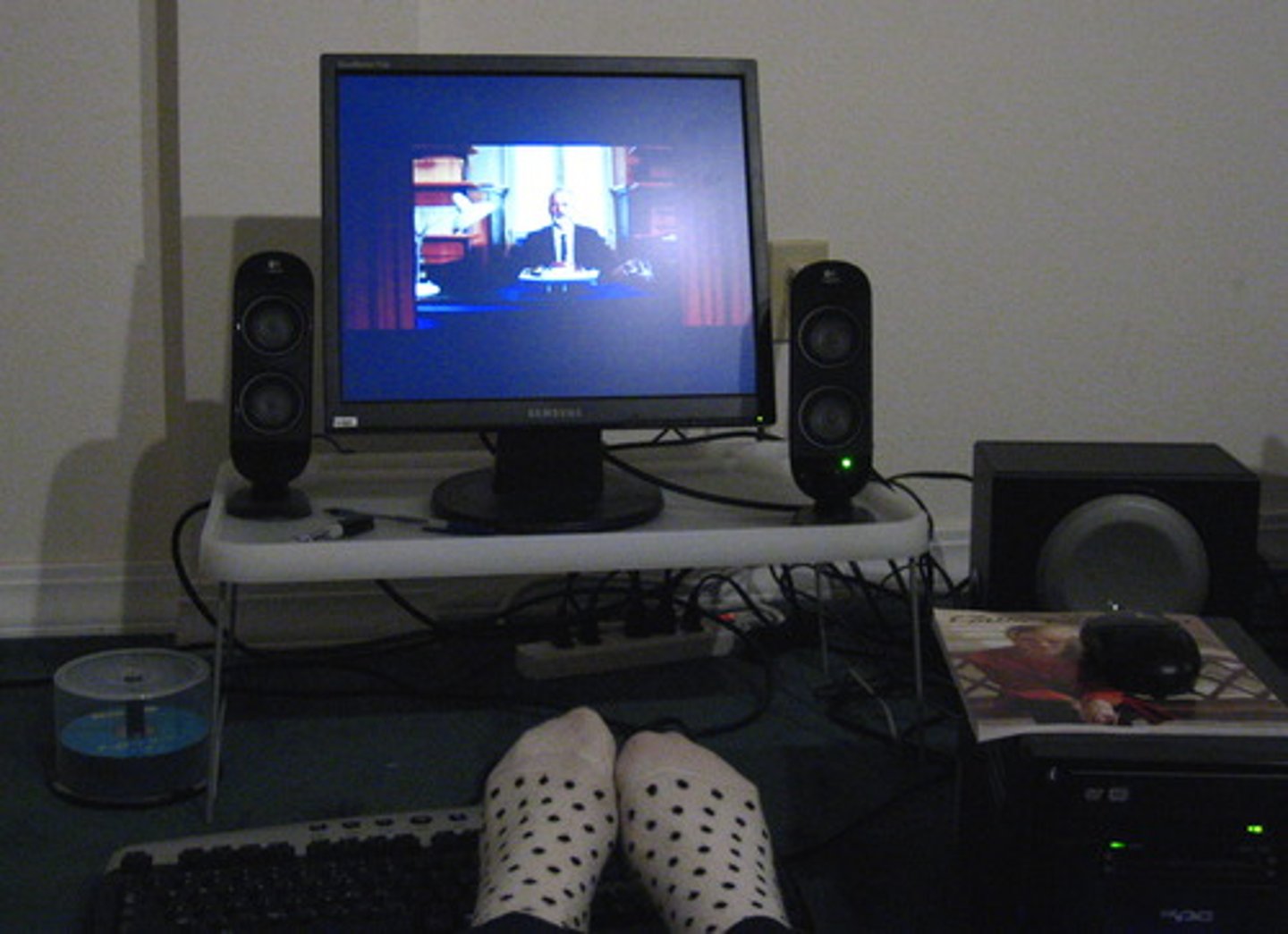 <p>I watched a movie.</p>