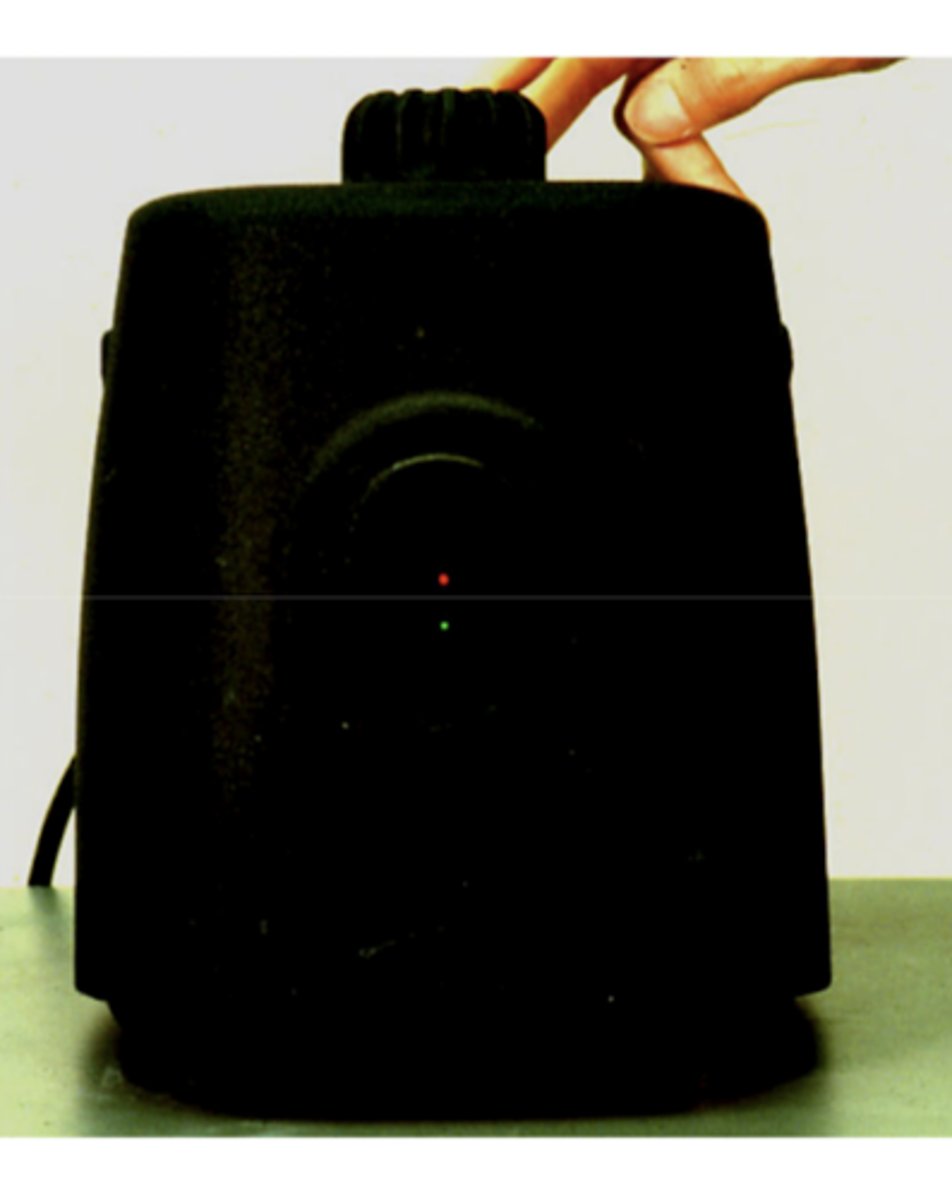 <p>red, green, or white lights shown in pairs that mimic signal lights at 800 feet</p>
