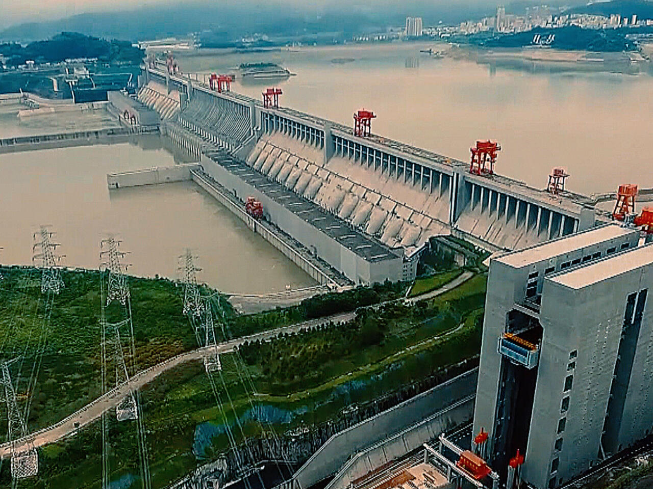 <p>The belief that any physical environment offers a number of possible ways for a society to develop and that humans can find ways to overcome environmental challenges</p>