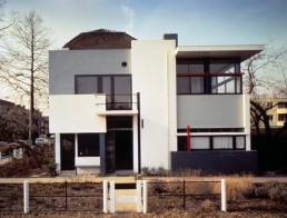 <p>TECHNIQUE: communicate future, more open because of stronger structure</p>