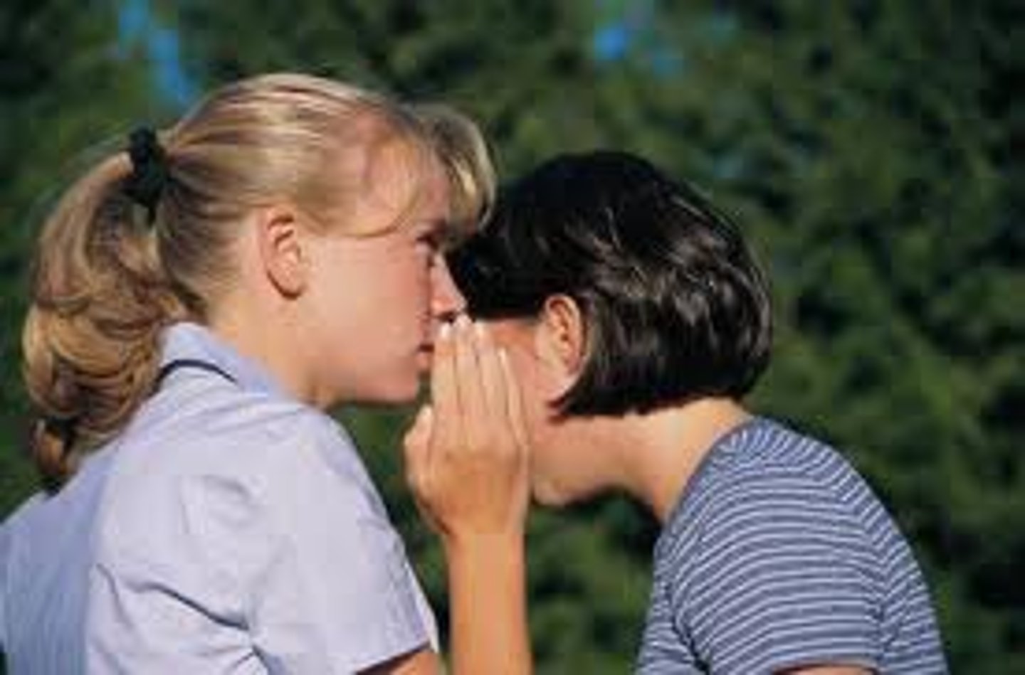 <p>verraten, verrät, verriet, hat verraten</p>