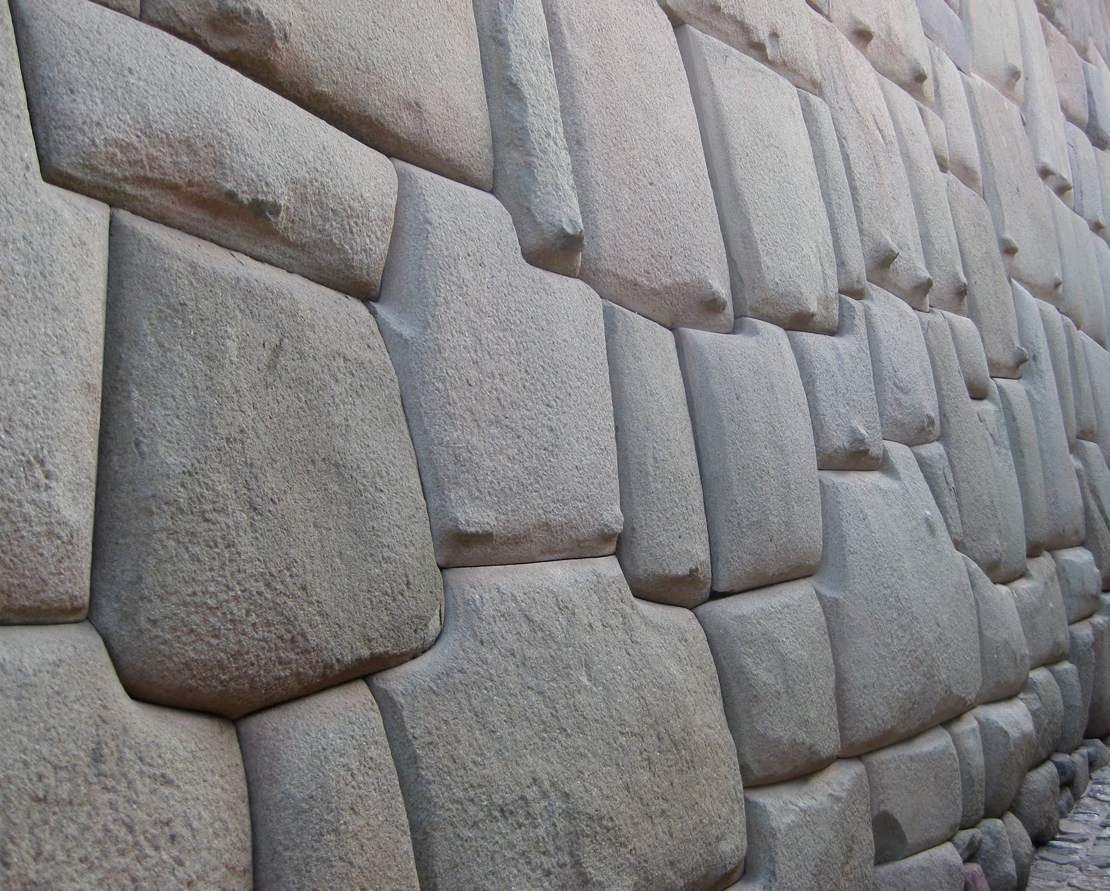 <ul><li><p><span style="font-family: sans-serif">The masonry of the Inca is so carefully constructed, without mortar</span></p></li><li><p><span style="font-family: sans-serif">it is impossible to insert a sheet of paper between two stones.</span></p></li><li><p><span style="font-family: sans-serif">The Inca had no iron tools or wheeled vehicles, yet they managed to quarry and move stones that weighed more than 100 tons.</span></p></li><li><p><span style="font-family: sans-serif">The work was carried out by individuals fulfilling labor obligations to the state (mita).</span></p><p><br></p></li></ul>