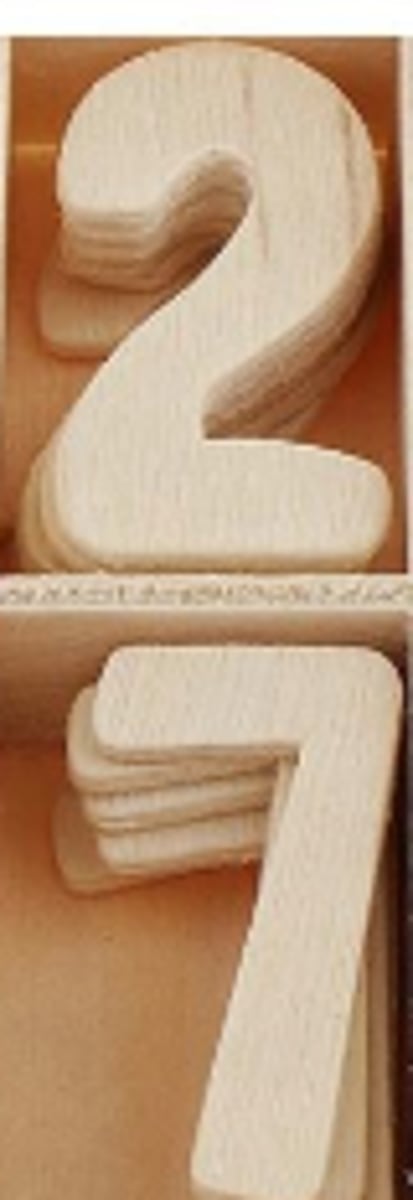 <p>Związanych z drewnem jest chronionych</p>