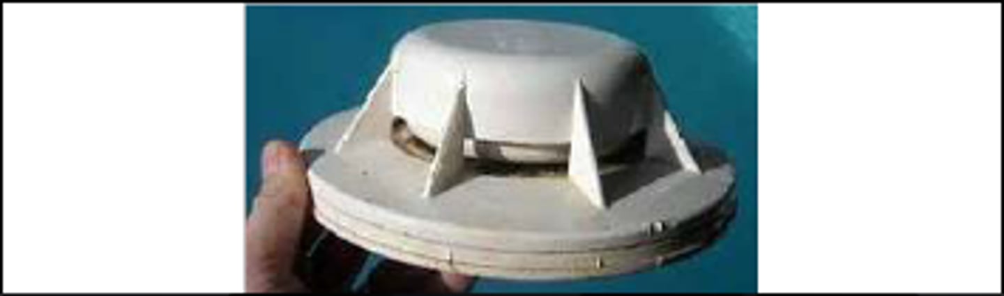 <p>Controls the suction and flow of water through the skimmer</p>