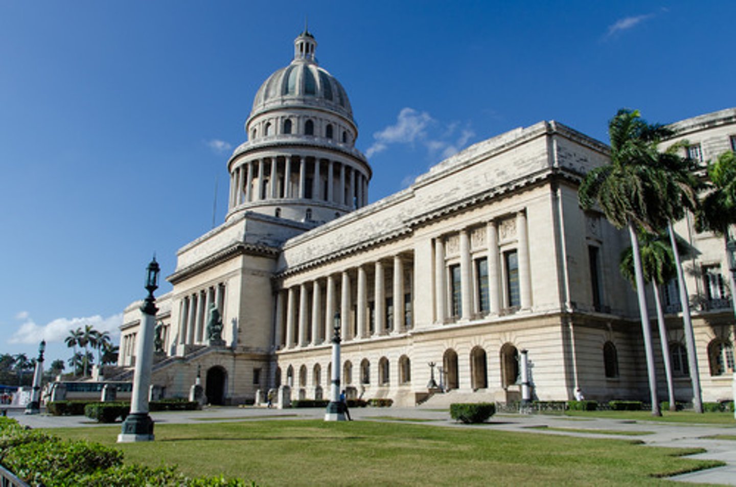<p>relacionado al gobierno</p>
