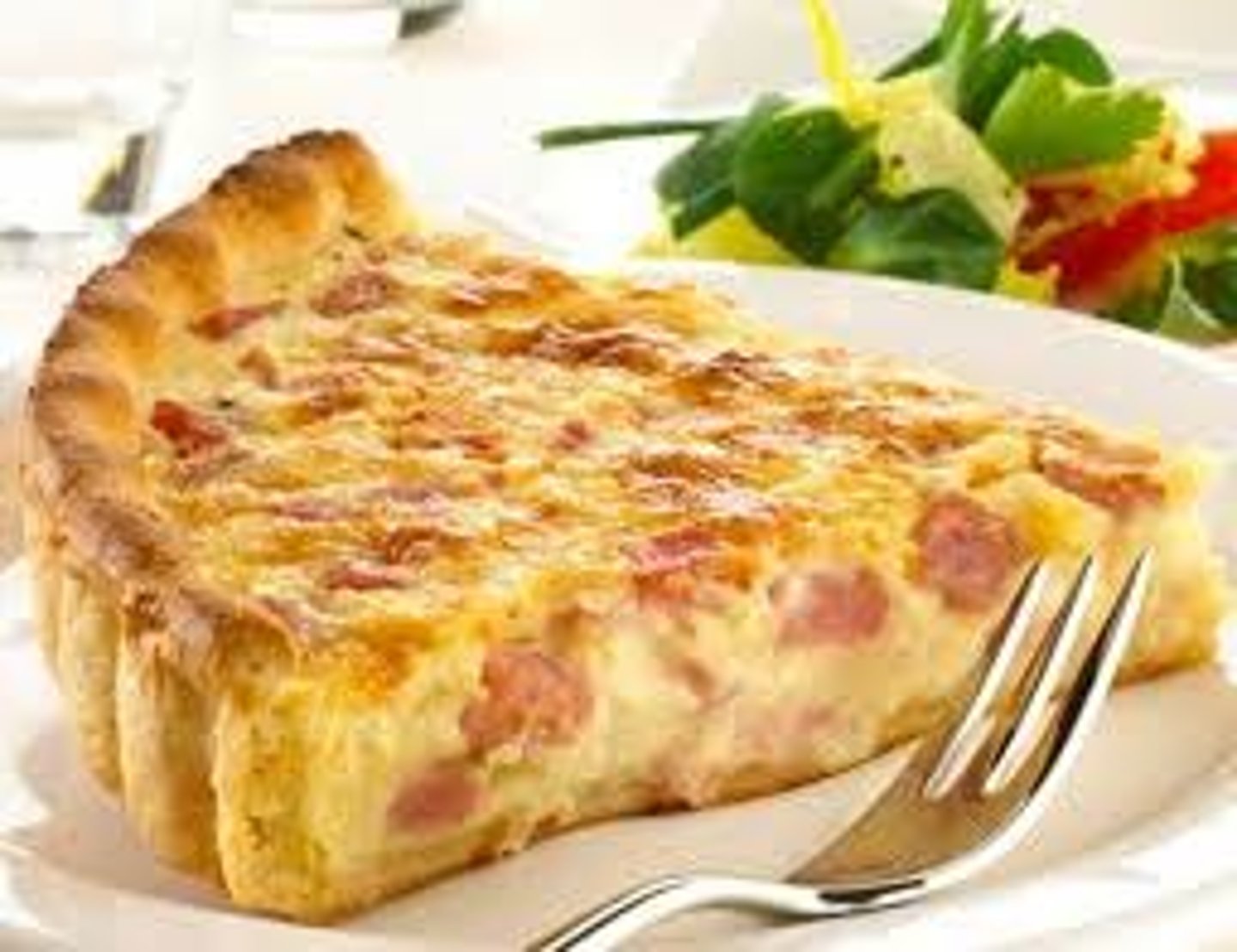 <p>bacon and cheese quiche</p>