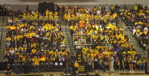 <p>Qu’illustre l’exemple de la photo du stade de basketball dans le TopHat?</p>