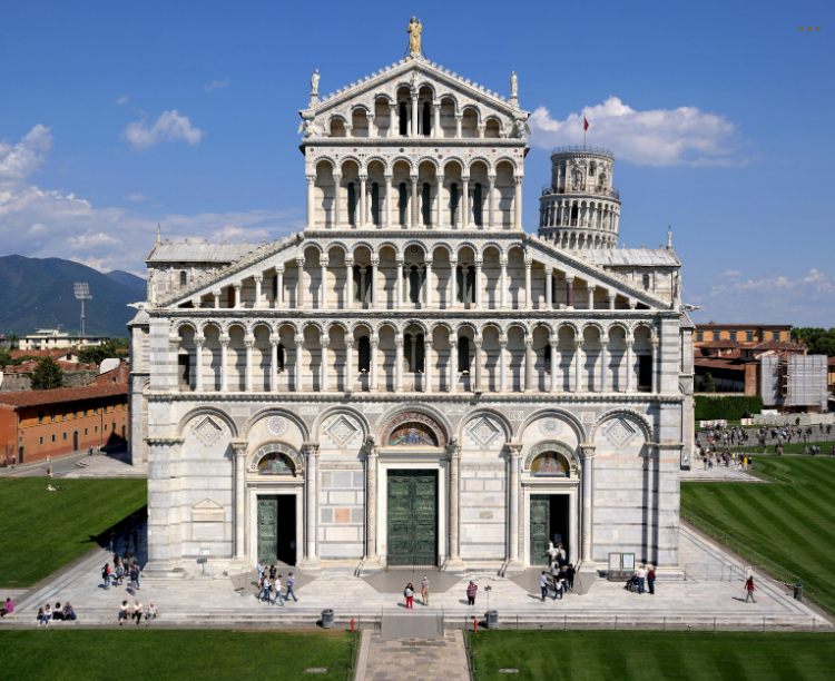 <p><span>Identify this cathedral below:</span></p>