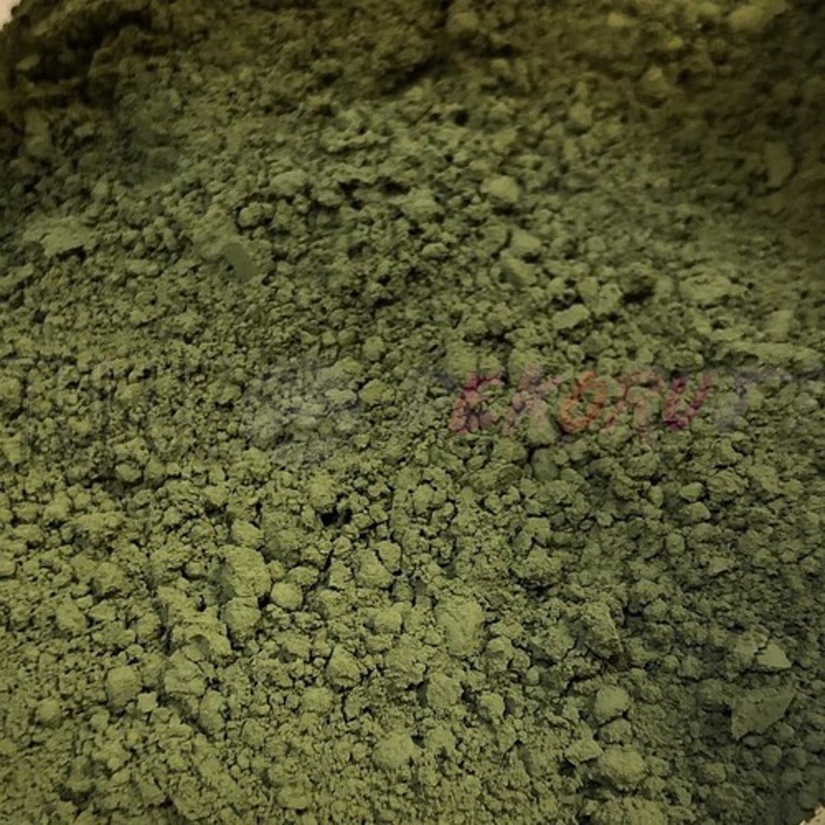 <p>Zieleń</p><p>Od starożytności</p><p>Można polerować</p><p>Bardzo trwała, lecz mało kryjąca</p><p>W starożytności wykorzystywana w malarstwie ściennym, w nowożytności stosowana jako podmalówek (verdaccio)</p>