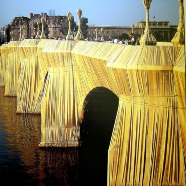 <p>wie, wanneer, naam?</p>