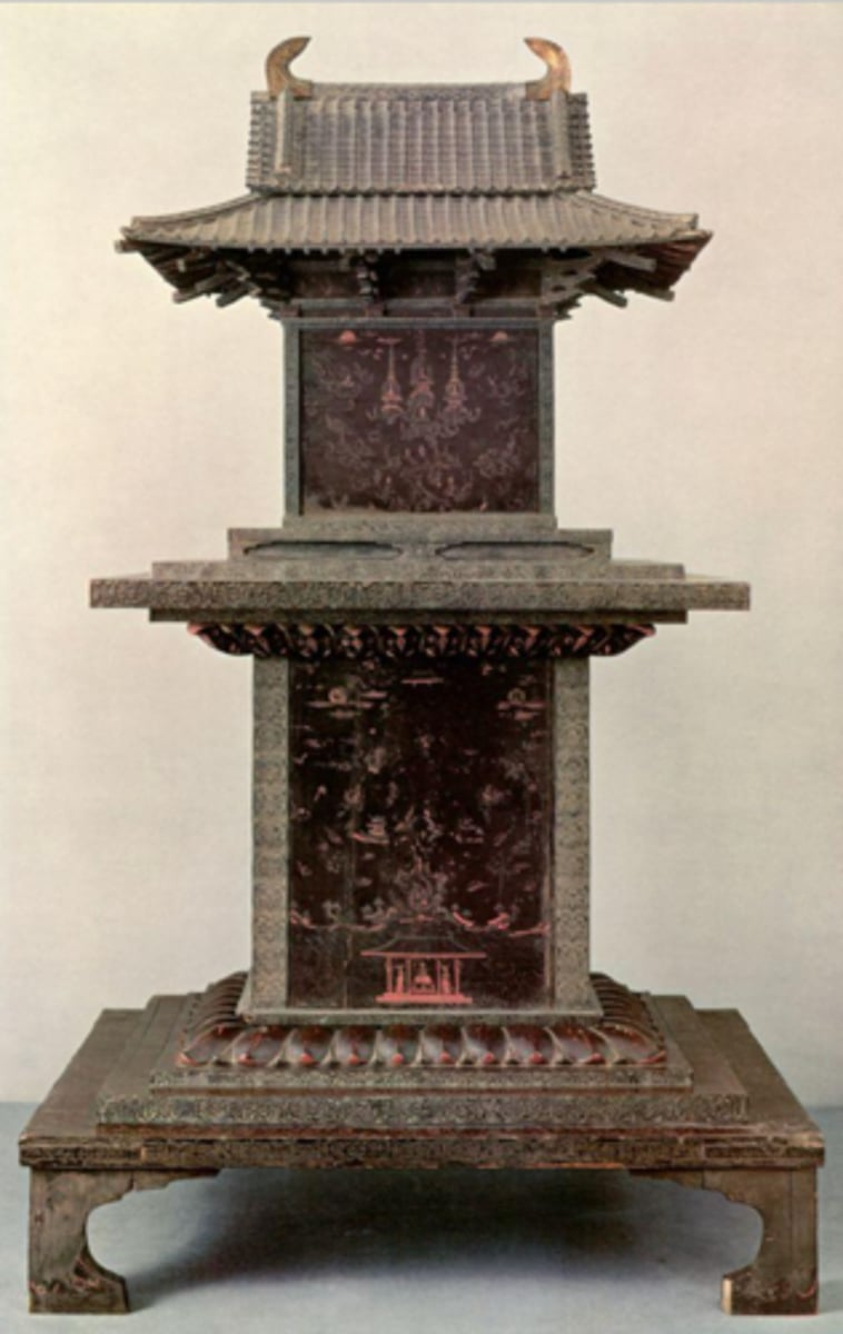 <p>describe the Tamamushi Shrine</p>