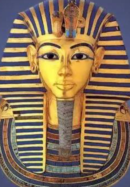 <p>Tutankhamun’s ‘Golden Death Mask</p>