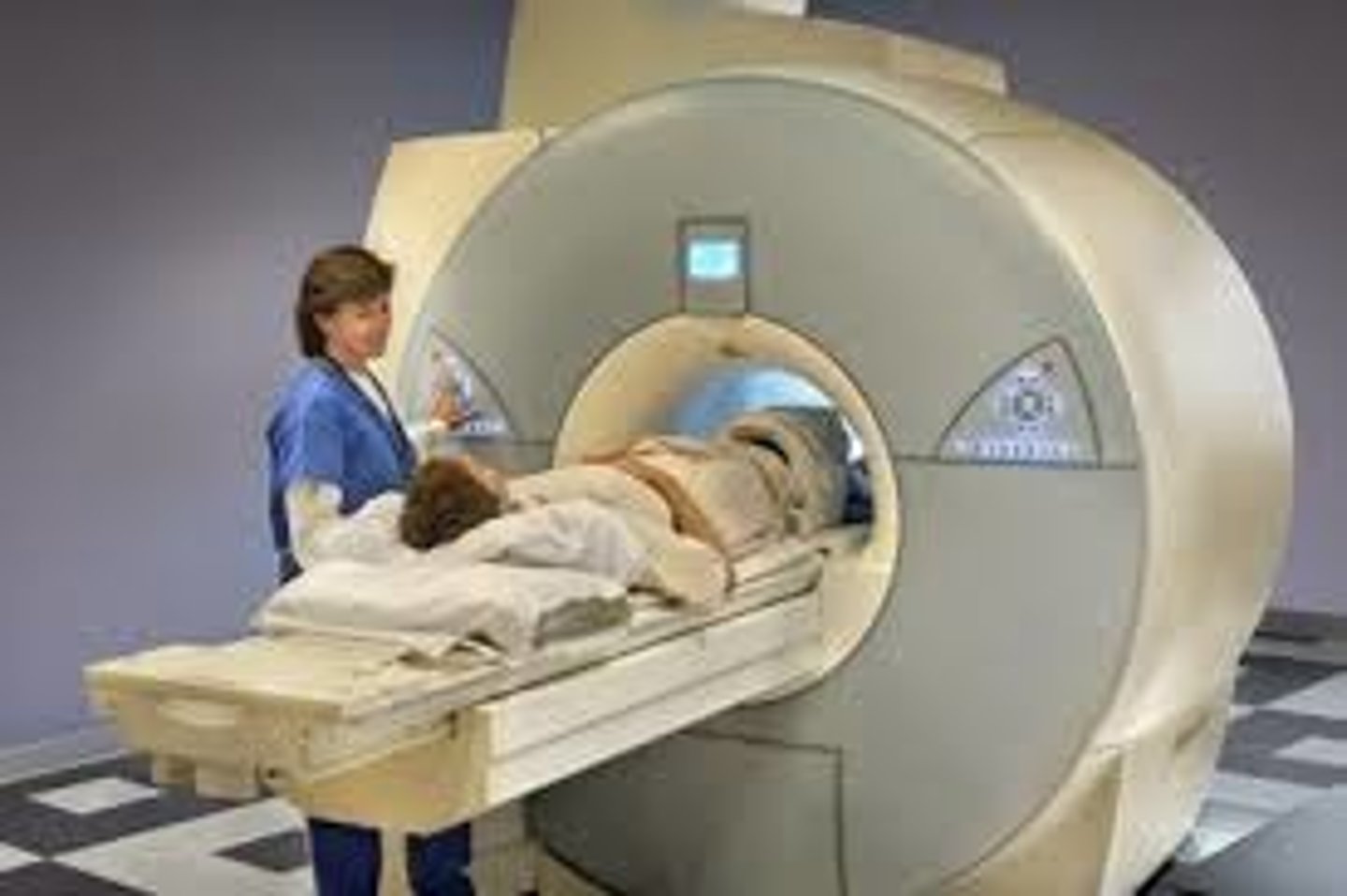 <p>an abbreviation of: magnetic resonance imaging, a technique that produces images of tissues and organs of the body by means of a strong magnetic field and low-energy radio waves.</p><p>MAGNETIC RESONANCE IMAGING -<em> *</em>resonancia <em>*</em></p><p><em>Note</em>: «Imagen por resonancia magnética» o «tomografía por resonancia magnética».</p><p>-I need to get an MRI to diagnose my shoulder injury.</p>