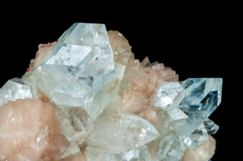 <p>amphibole group- apophyllite silicates </p>