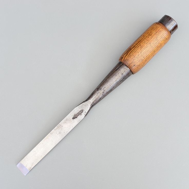 <p>This is drilling/punching/gouging tool</p>