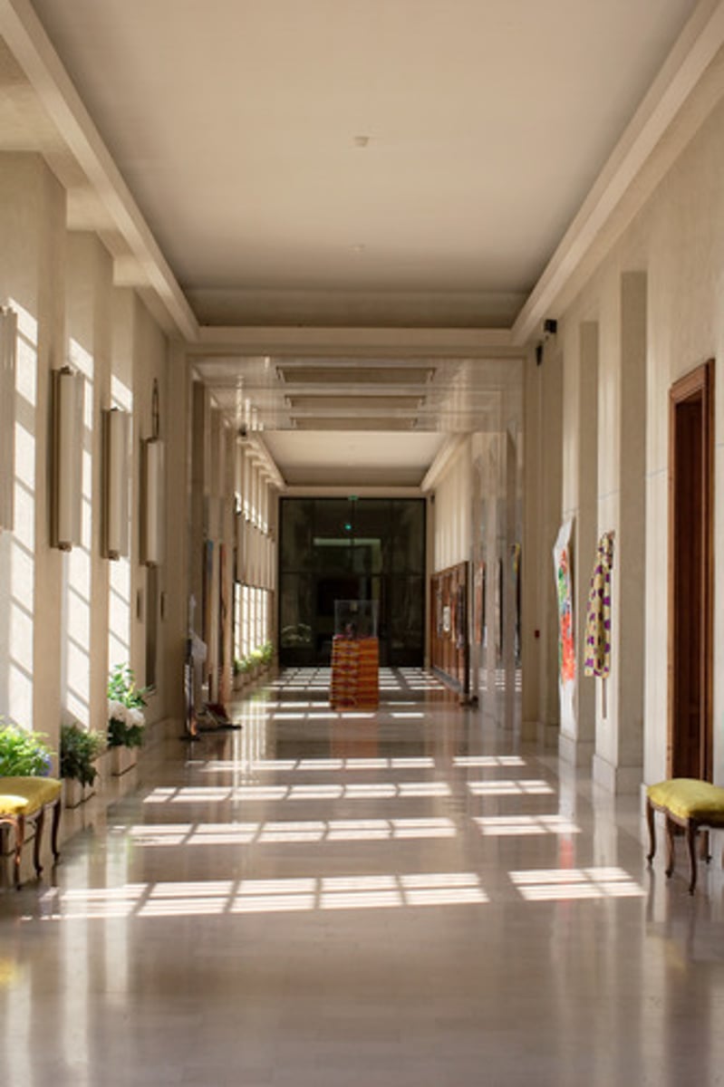 <p>hành lang</p>