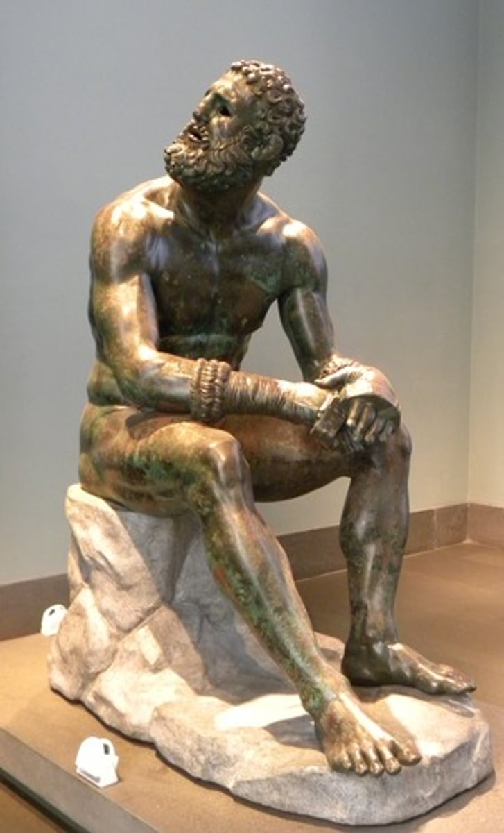 <p>Relating to the Greek world from the reign of Alexander the Great to the late 2nd century B.C.</p>