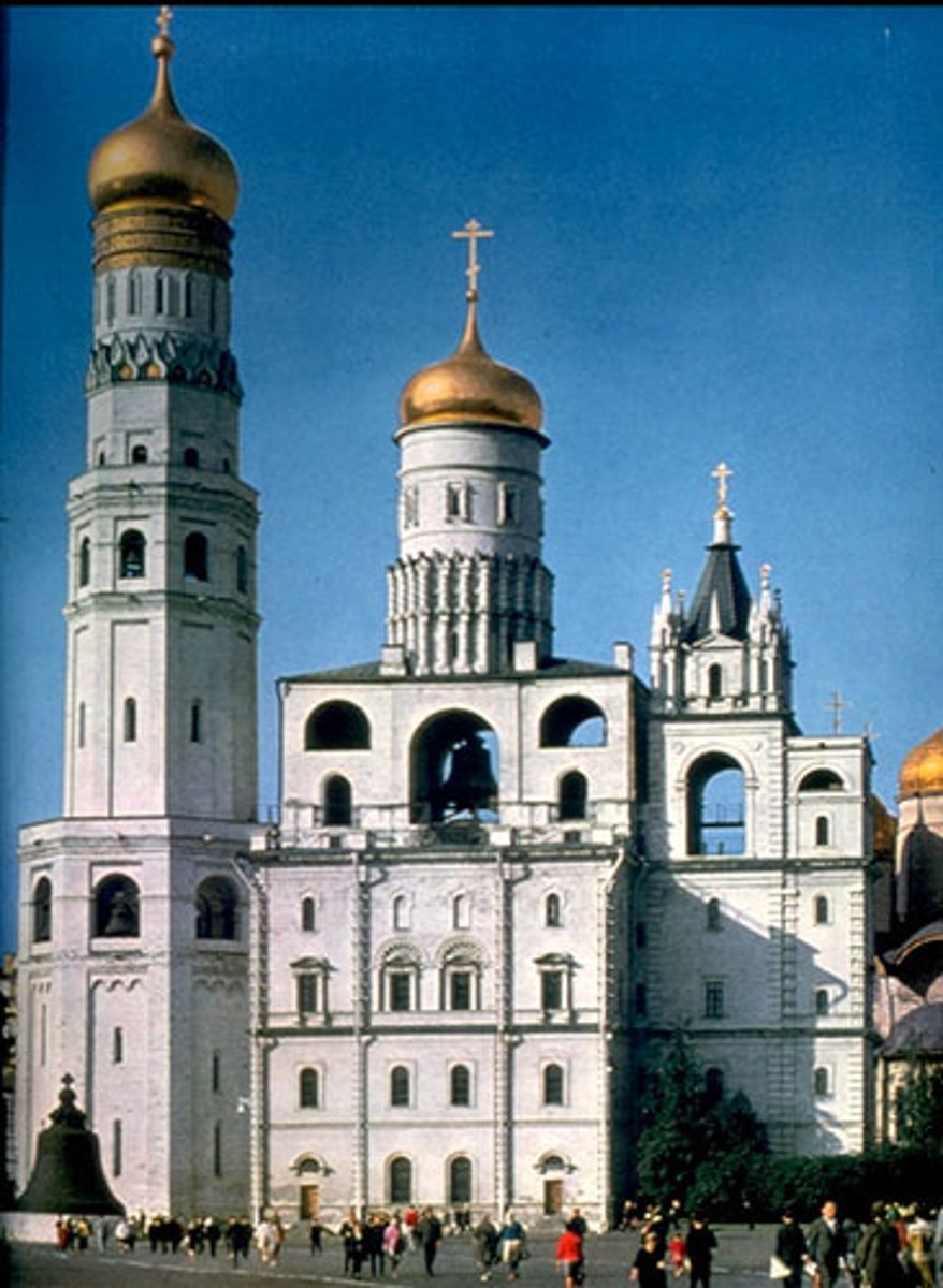 <p>Ivan the Great Bell Tower (1505-1508) built by Bon Friazin</p>