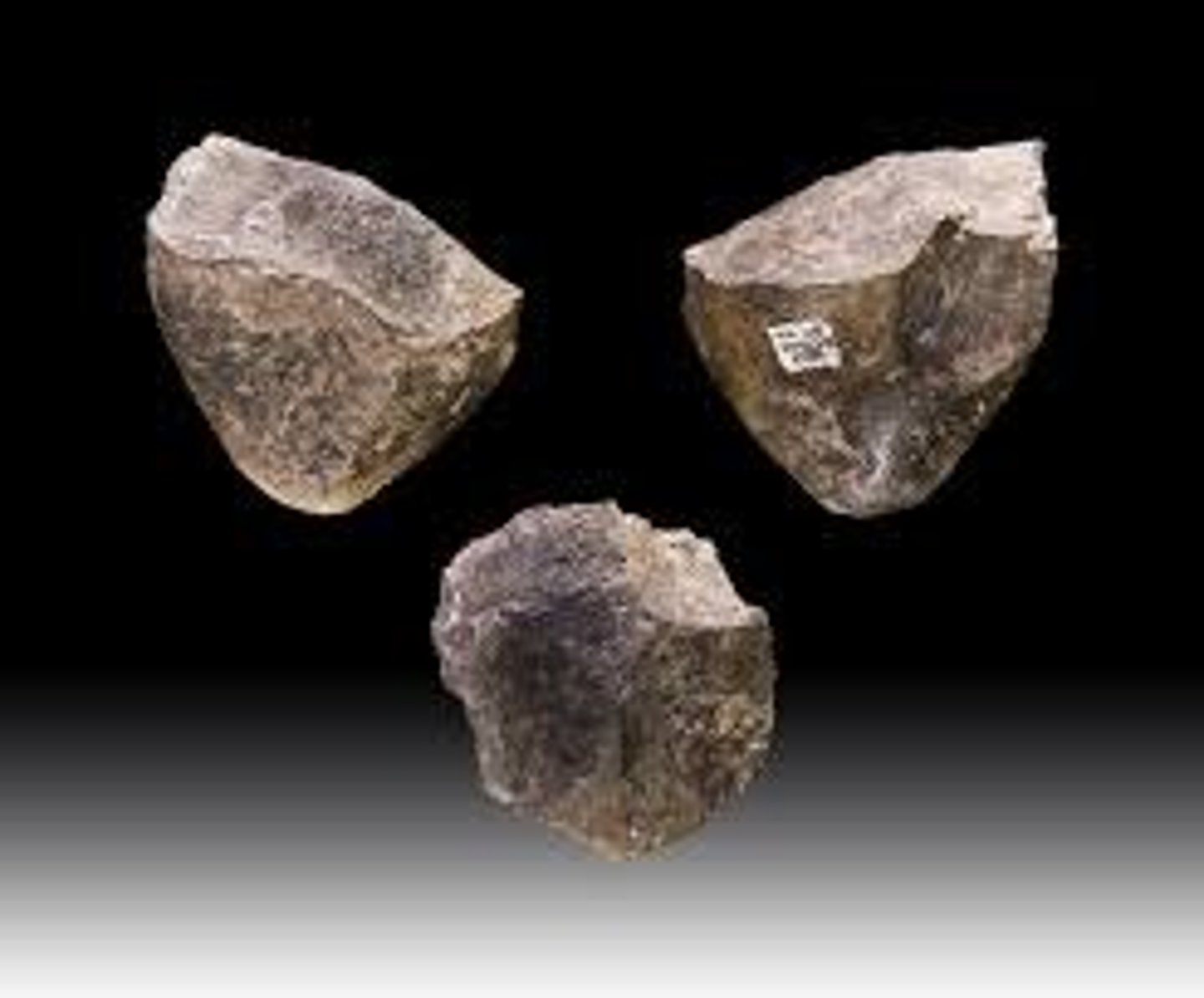 <p>-Homo Habilis<br>- Africa Tanzania 2.5-1.2MYA<br>-Flakes</p>