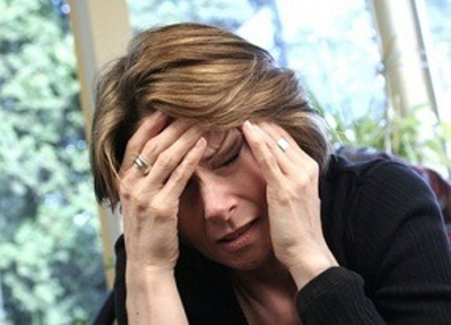 <p>chịu đựng</p>