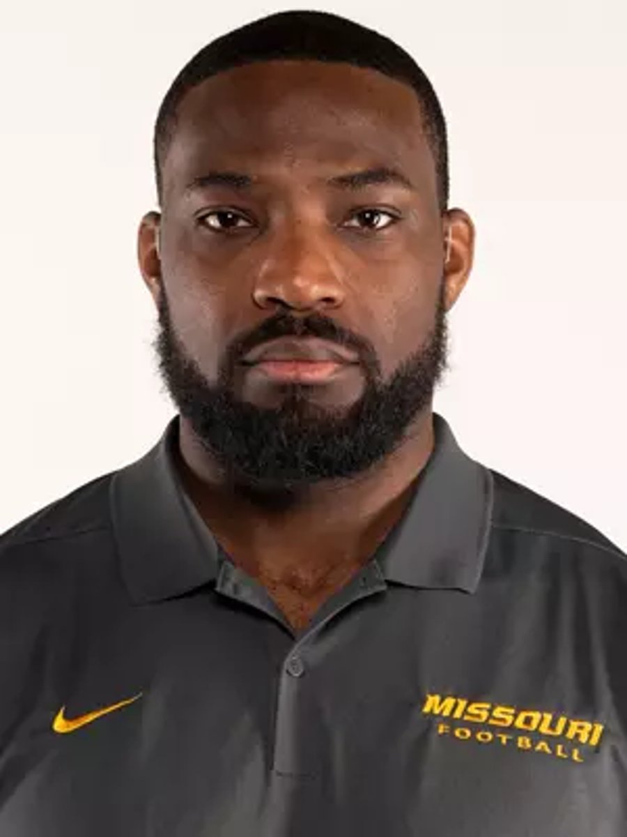 <p>assistant director of athletic performance</p>