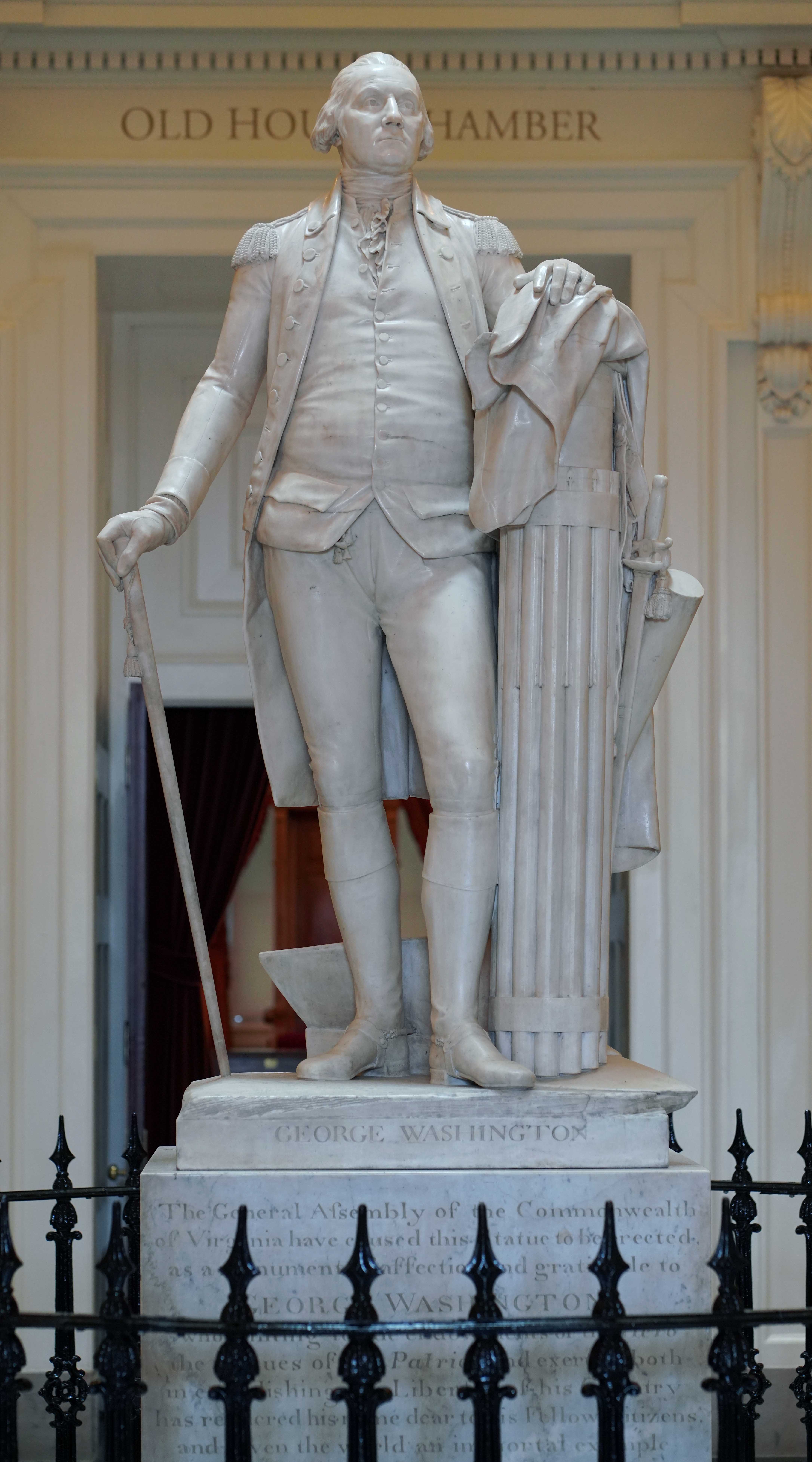 <p>George Washington (sculpture)</p>