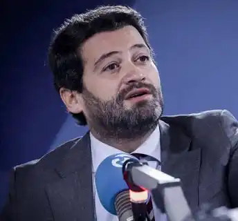 <p style="text-align: center;"><strong>Apelo á Auturidade ilegítimo</strong></p>