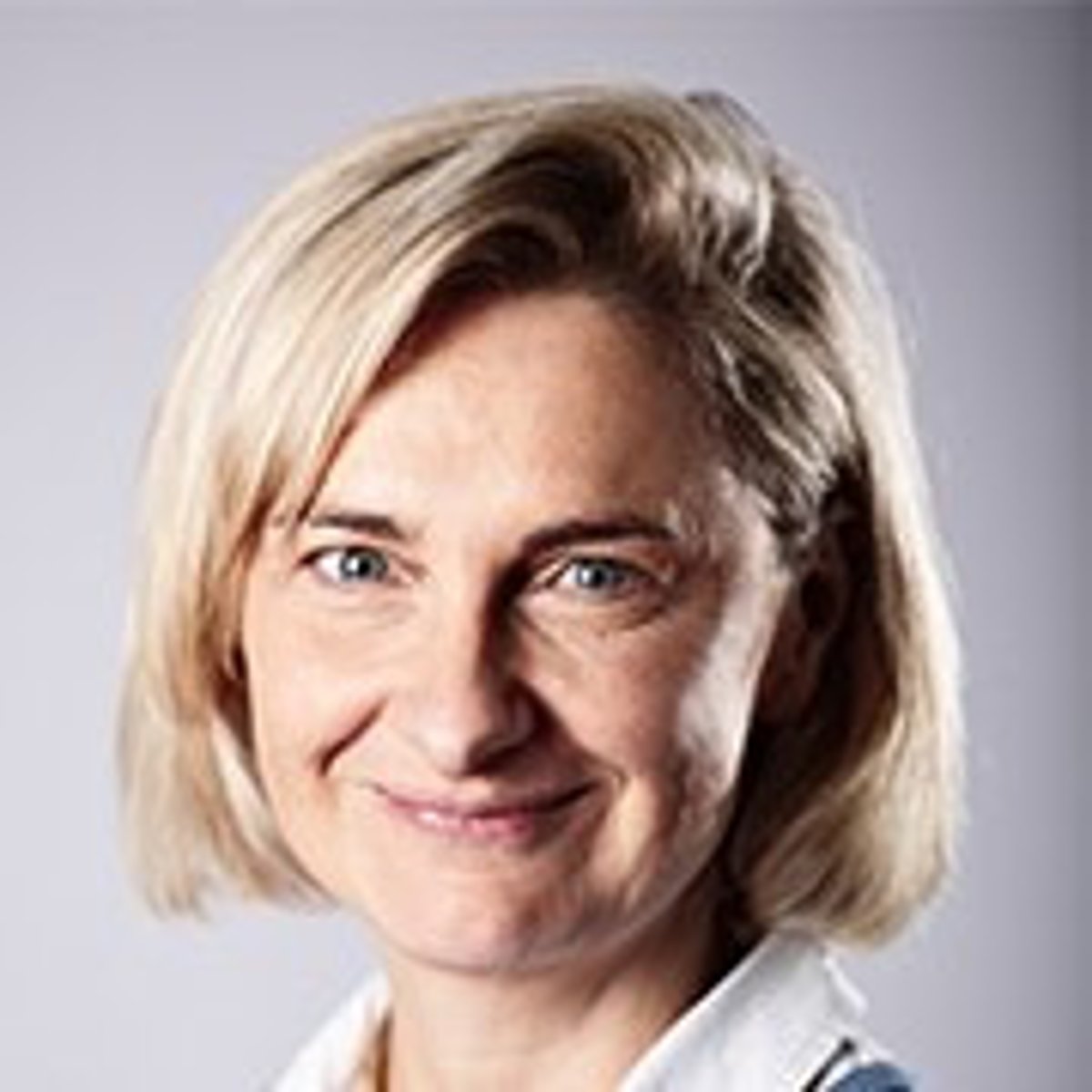<p>CD&amp;V, Viceminister-president</p><p>Vlaams minister van Binnenland, Steden- en Plattelandsbeleid, Samenleven, Integratie en Inburgering, Bestuurszaken, Sociale Economie en Zeevisserij</p>