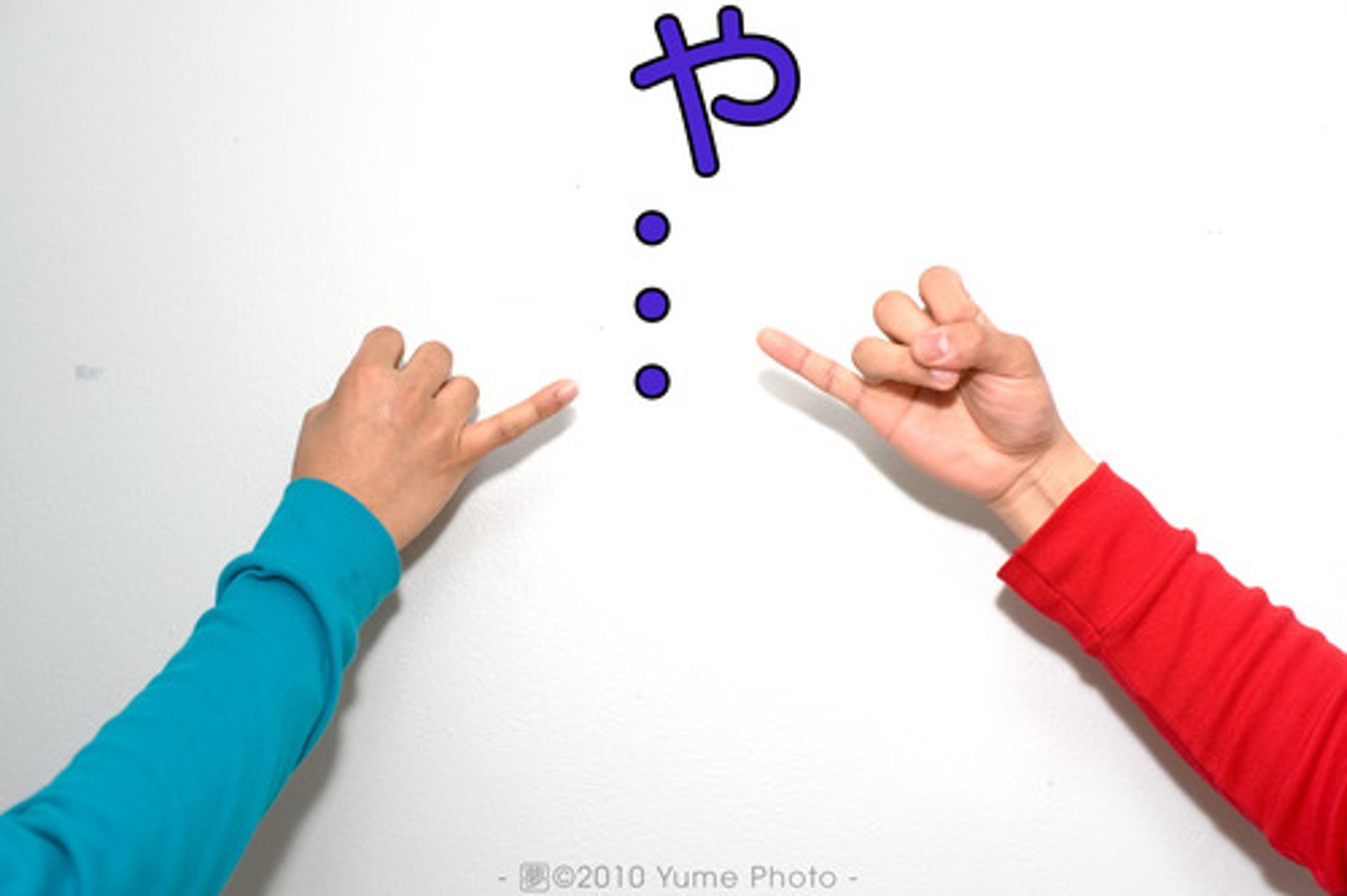 <p>phá vỡ, làm trái với (lời hứa, quy tắc,...)</p>