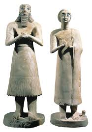 <p>Statues of votive figures</p>
