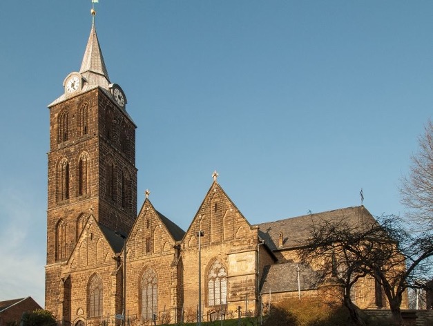 <p>Reflects romanesque/ottonian principles with interesting side aisles and polygonal pillars.</p>