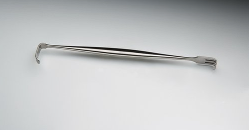 <p>Mathieu Retractor</p>